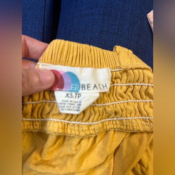 Free People Solstice Twist Front Tank‎ Top Mustard Yellow Size XS - Picture 9 of 9